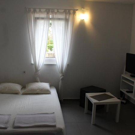 Apartmani Vrancic Mandre Εξωτερικό φωτογραφία