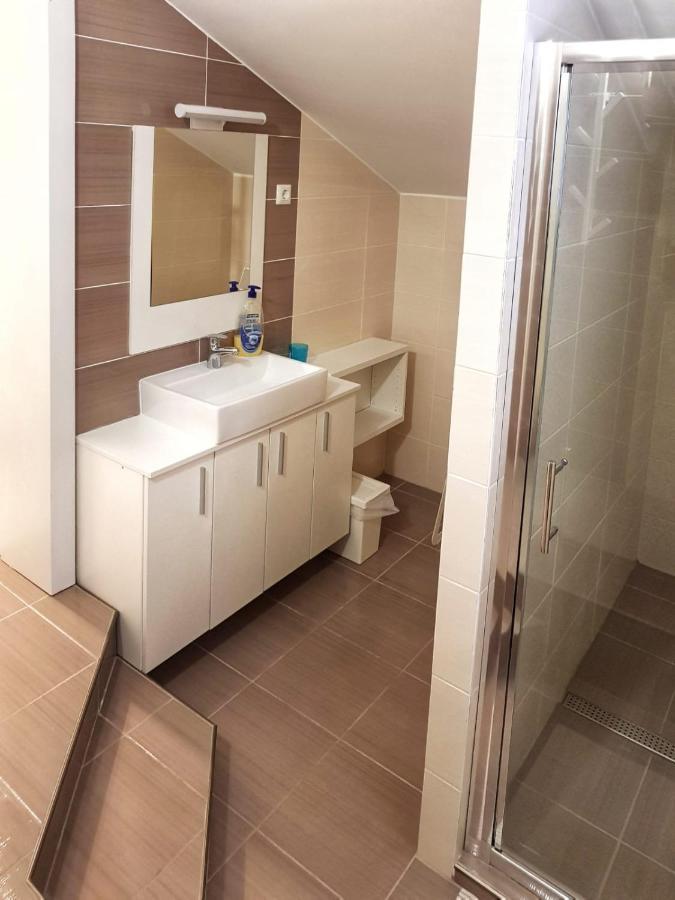 Apartmani Vrancic Mandre Εξωτερικό φωτογραφία