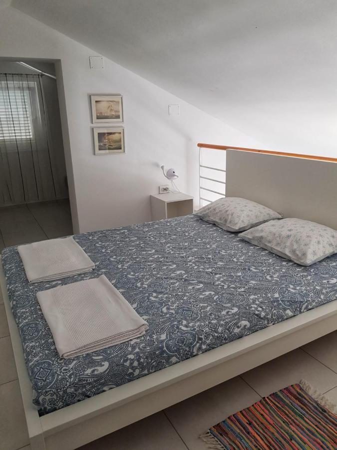 Apartmani Vrancic Mandre Εξωτερικό φωτογραφία