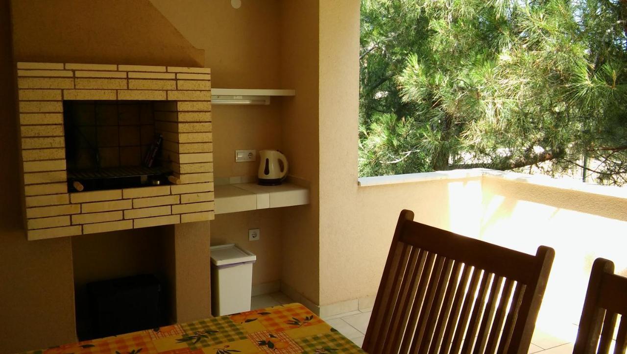 Apartmani Vrancic Mandre Εξωτερικό φωτογραφία