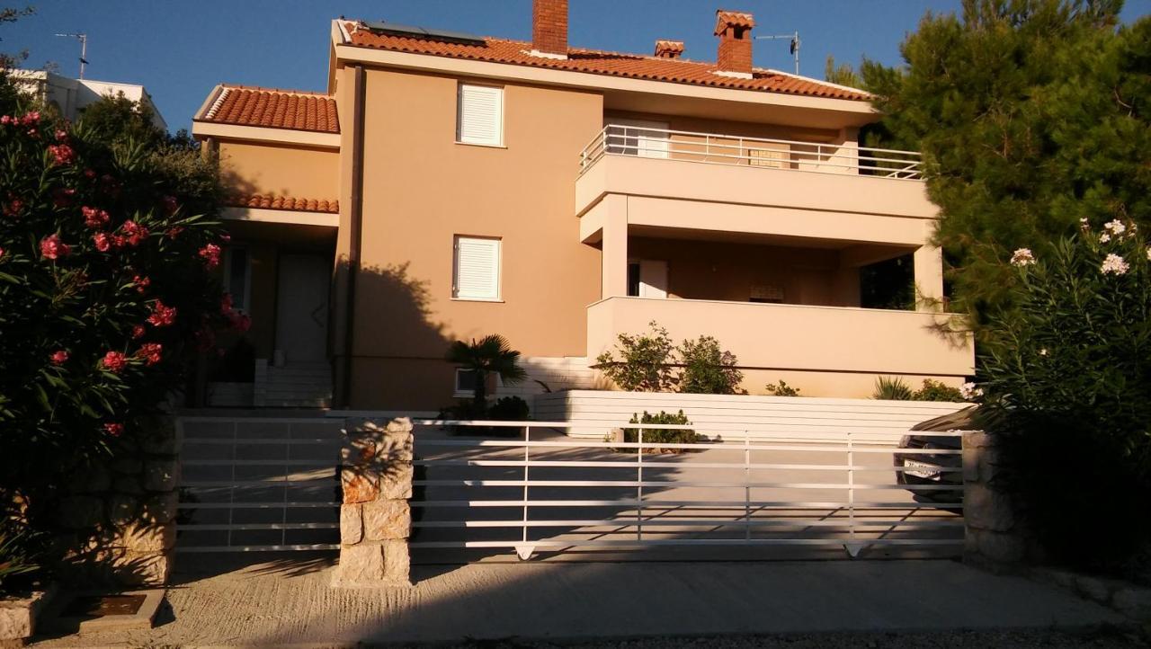 Apartmani Vrancic Mandre Εξωτερικό φωτογραφία